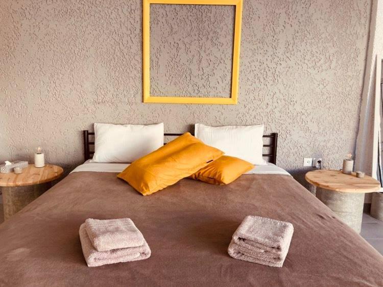 21 Suites Deluxe Stay Near The Airport Markopoulo Mesogaias Екстер'єр фото