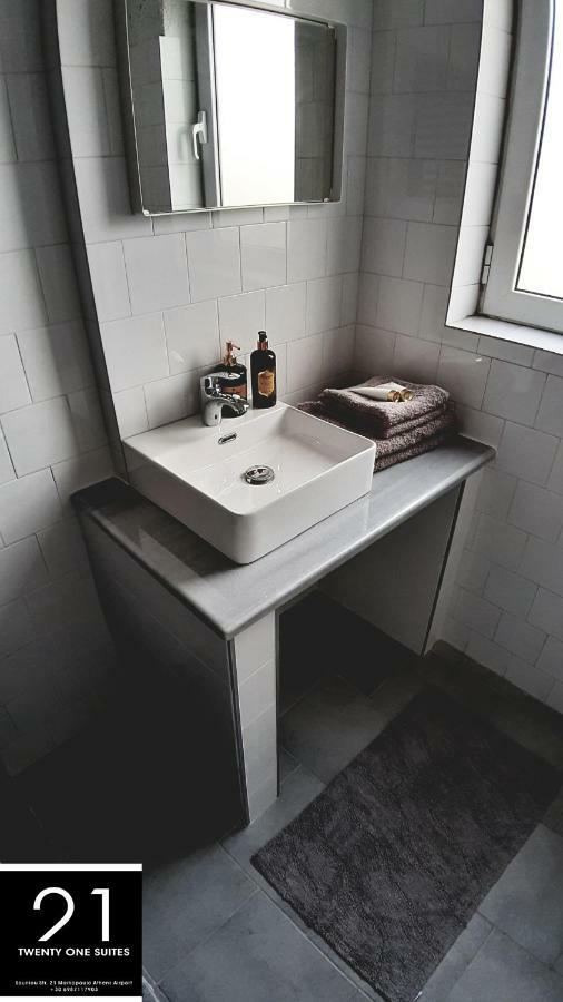 21 Suites Deluxe Stay Near The Airport Markopoulo Mesogaias Екстер'єр фото
