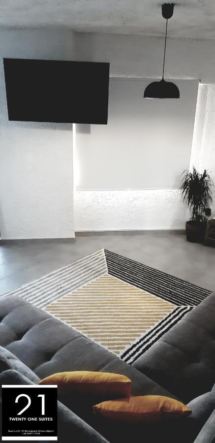 21 Suites Deluxe Stay Near The Airport Markopoulo Mesogaias Екстер'єр фото